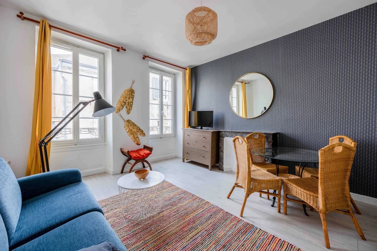 Verlaine — A charming one-bedroom, one minute from the market